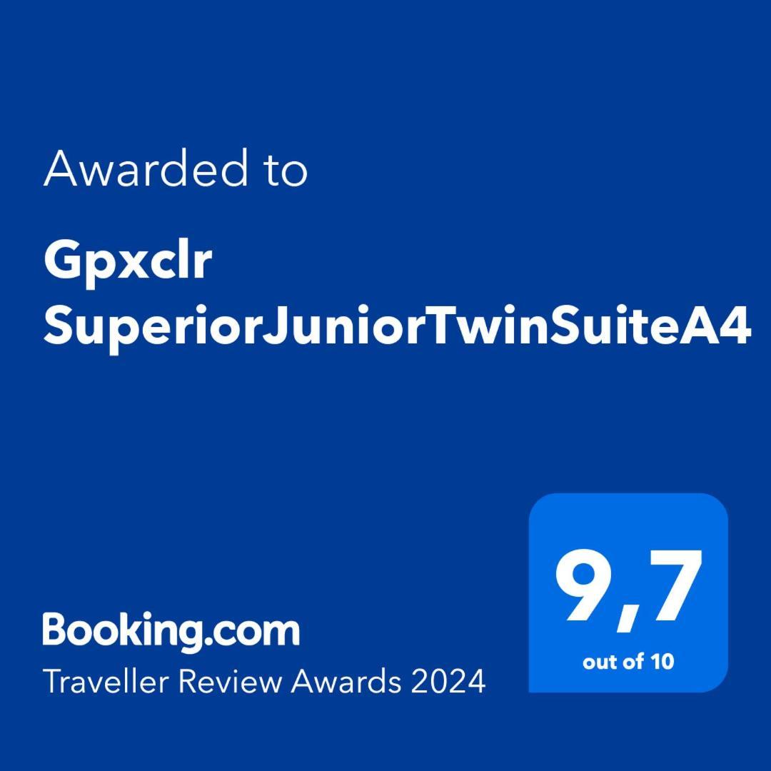 Gpxclr Superiorjuniortwinsuitea4 Larissa Exterior photo